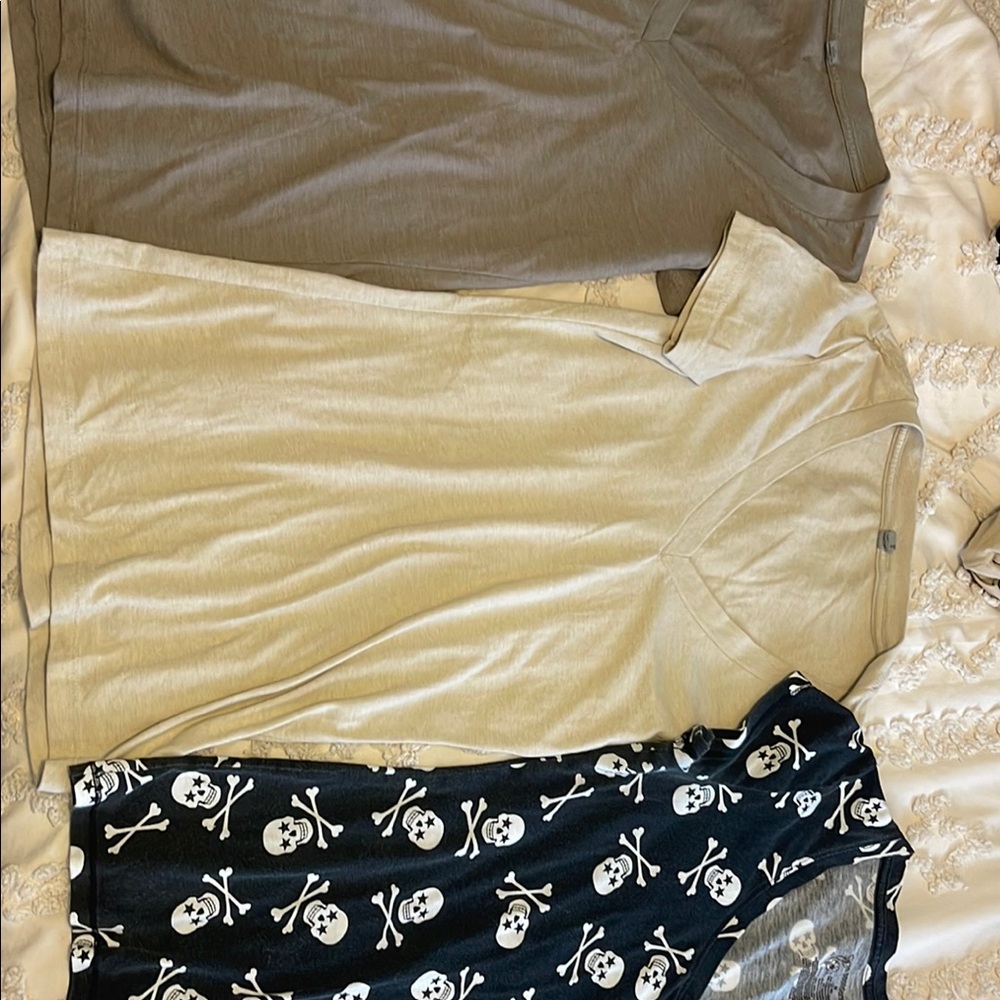 Set of Three Casual T-Shirts in Neutral and Black